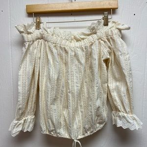 Off shoulder ruffled top